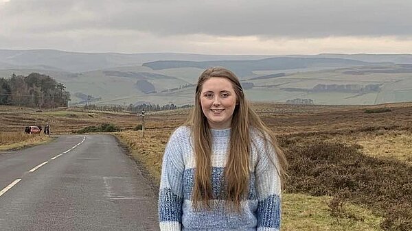 Hannah Steel headshot